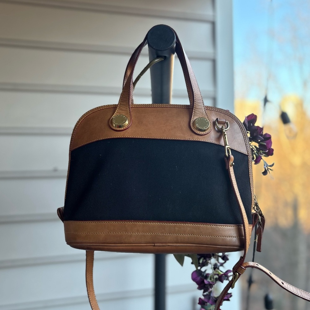 Dooney & Bourke Cabriolet Domed Zip-Zip Satchel | A57069 | Like-New Condition